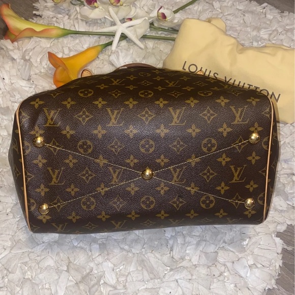 LV Monogram Tivoli GM - Picture 15 of 16